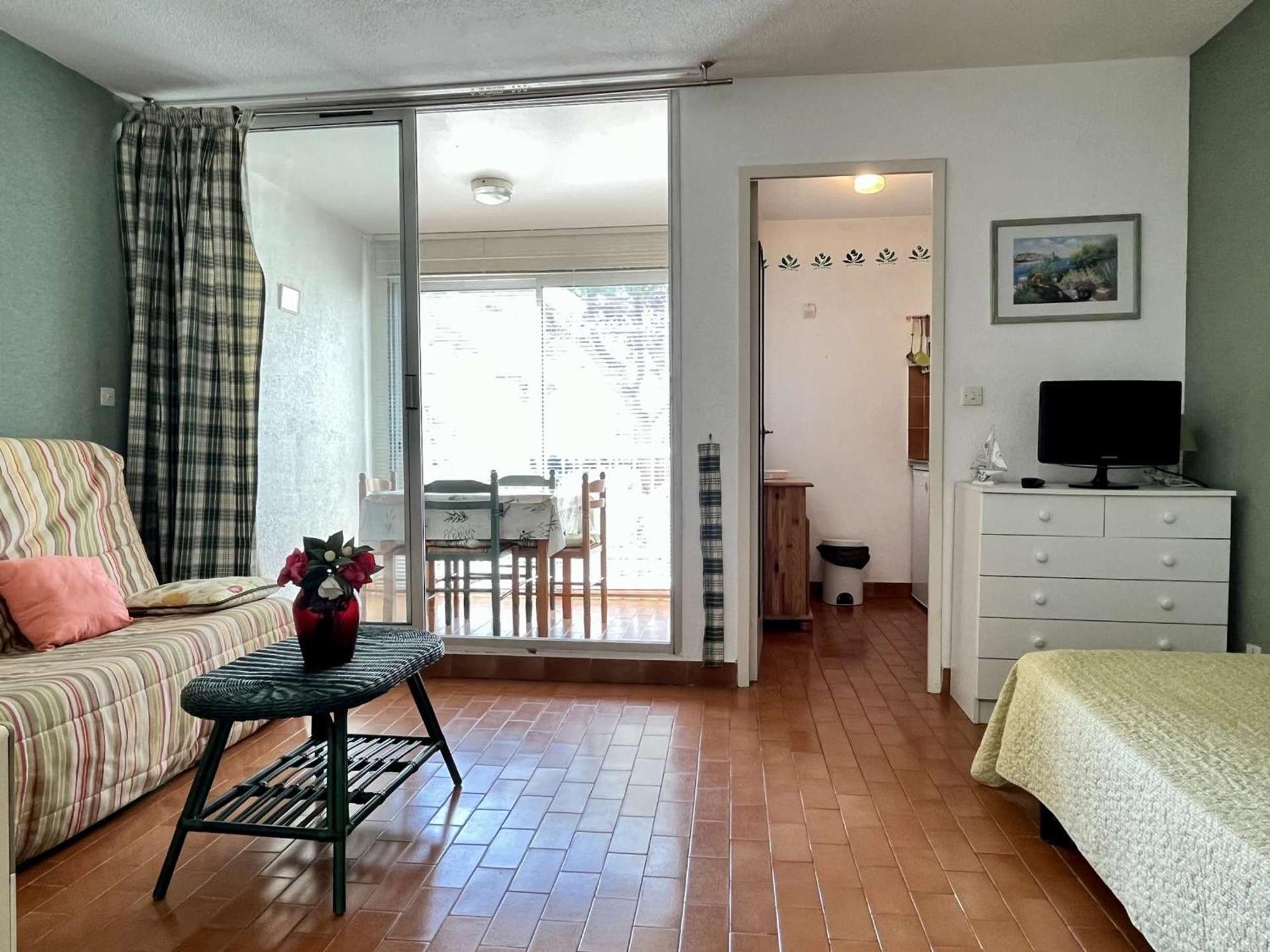 Studio A Argeles-Sur-Mer, 400M De La Plage Et Proche Commerces, Loggia, Animaux Bienvenus, Menage Inclus - Fr-1-225-548 Dış mekan fotoğraf